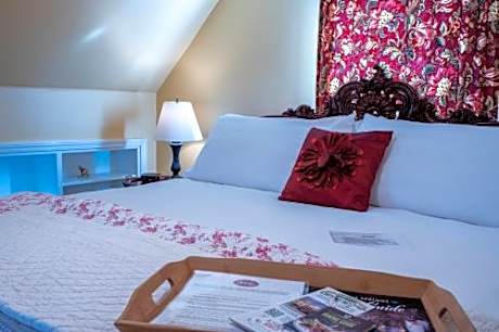 King Room with Spa Bath