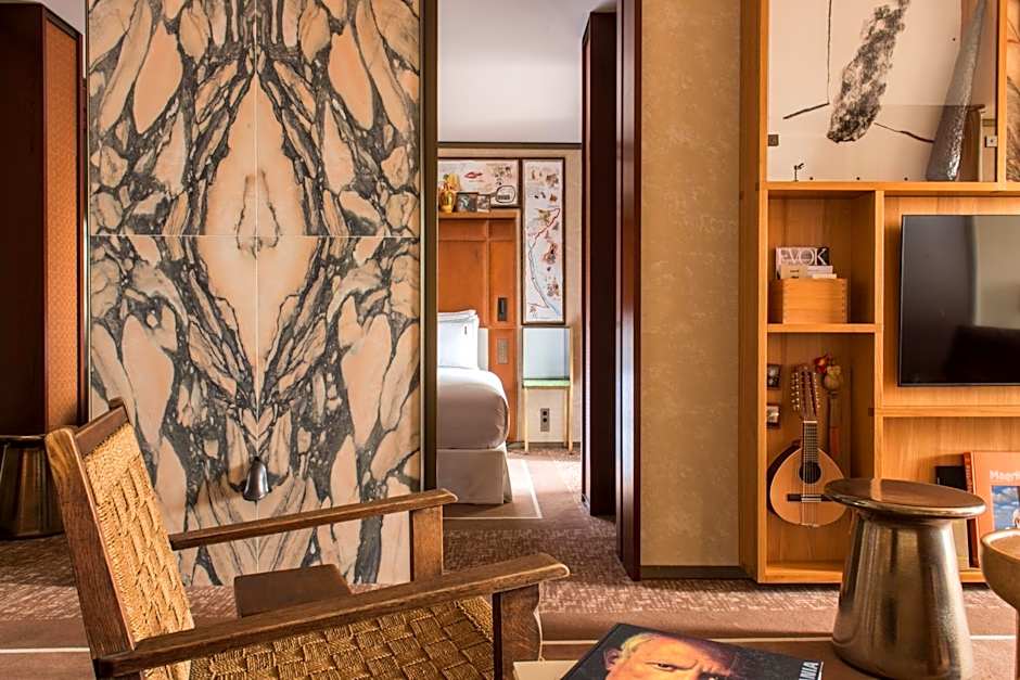 Brach Madrid - Evok Collection