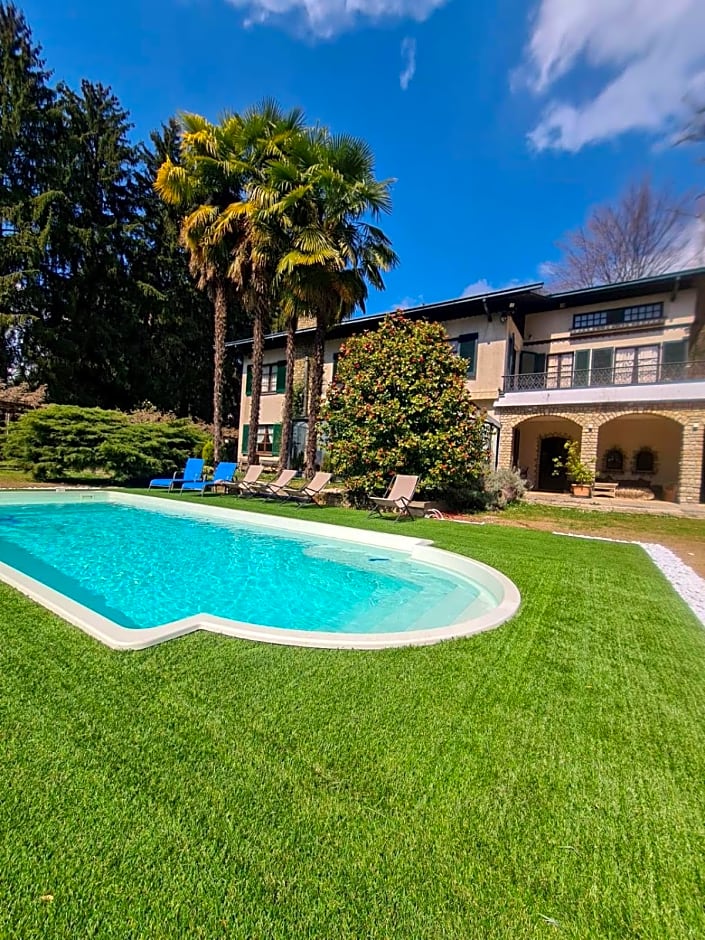 Villa Sofia luxury home between Como and MIlano