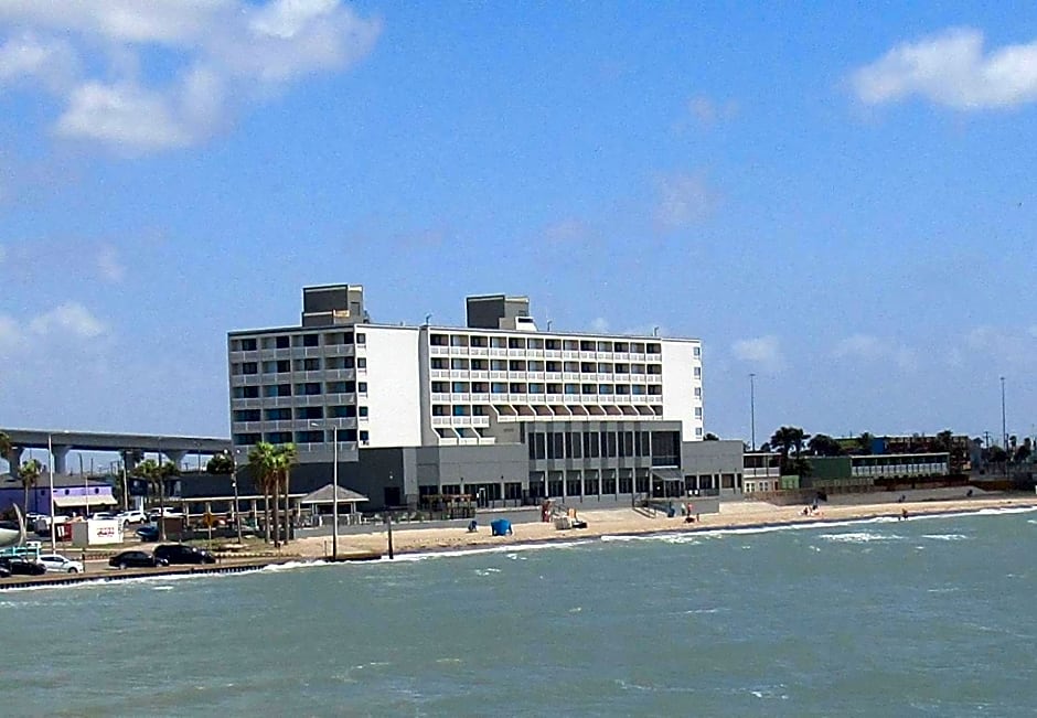 DoubleTree by Hilton Corpus Christi Beachfront