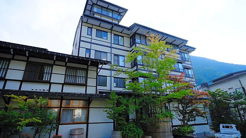 Nakadaya