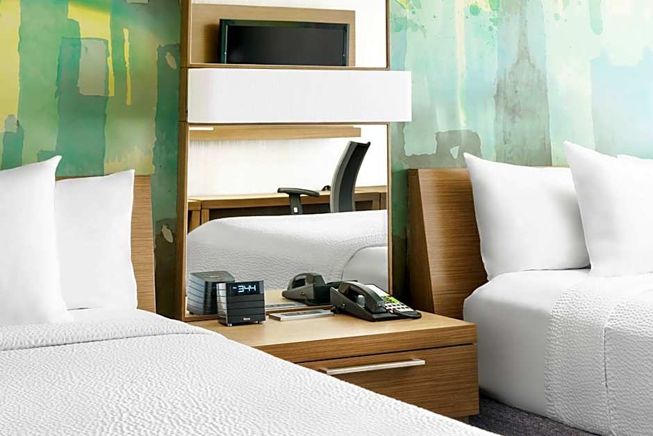 Courtyard by Marriott Chicago Downtown/Magnificent Mile