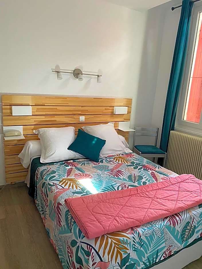 HOTEL LES MARRONNIERS