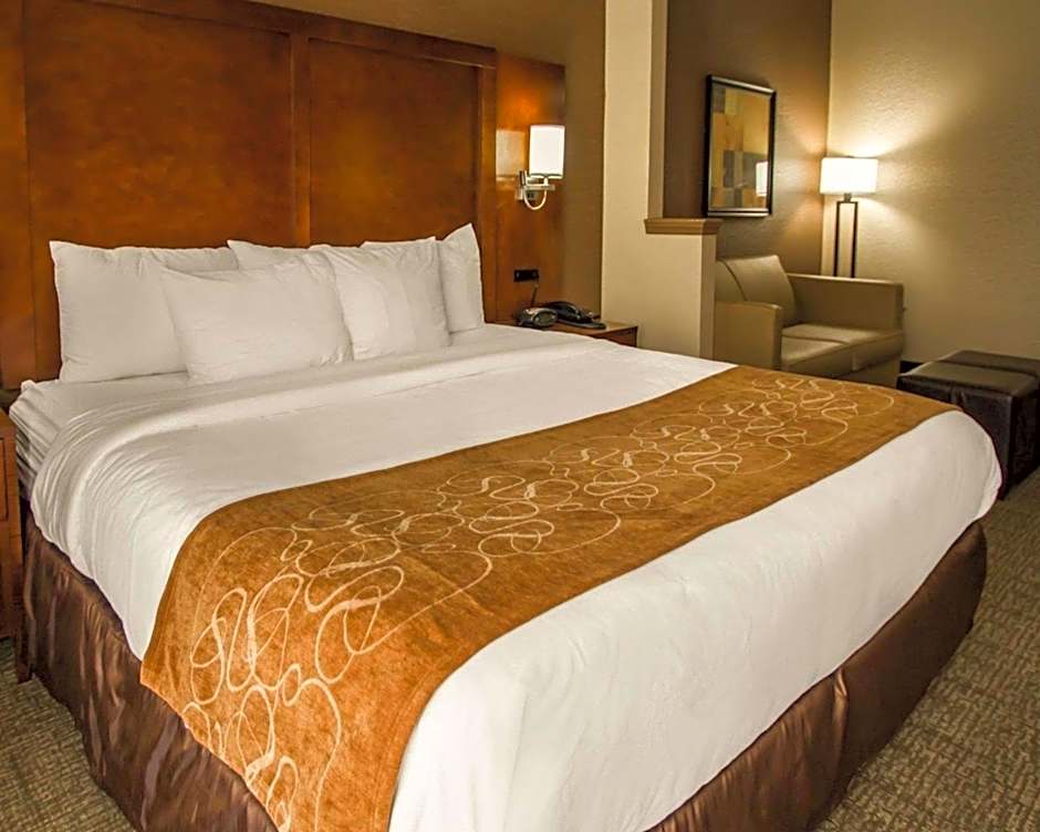 Quality Suites NYC Gateway