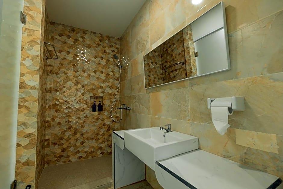 Hakata Lejja near Natural Hot spring