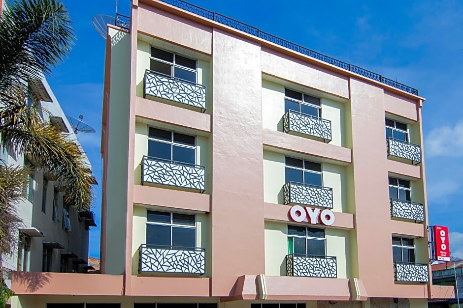 OYO 2382 Wisata Hotel