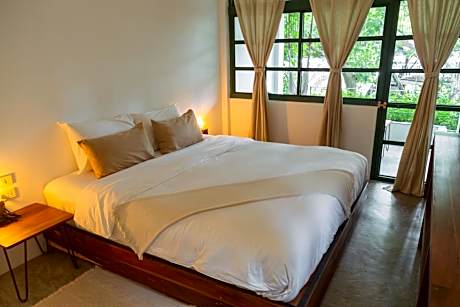Deluxe Double or Twin Room with Balcony