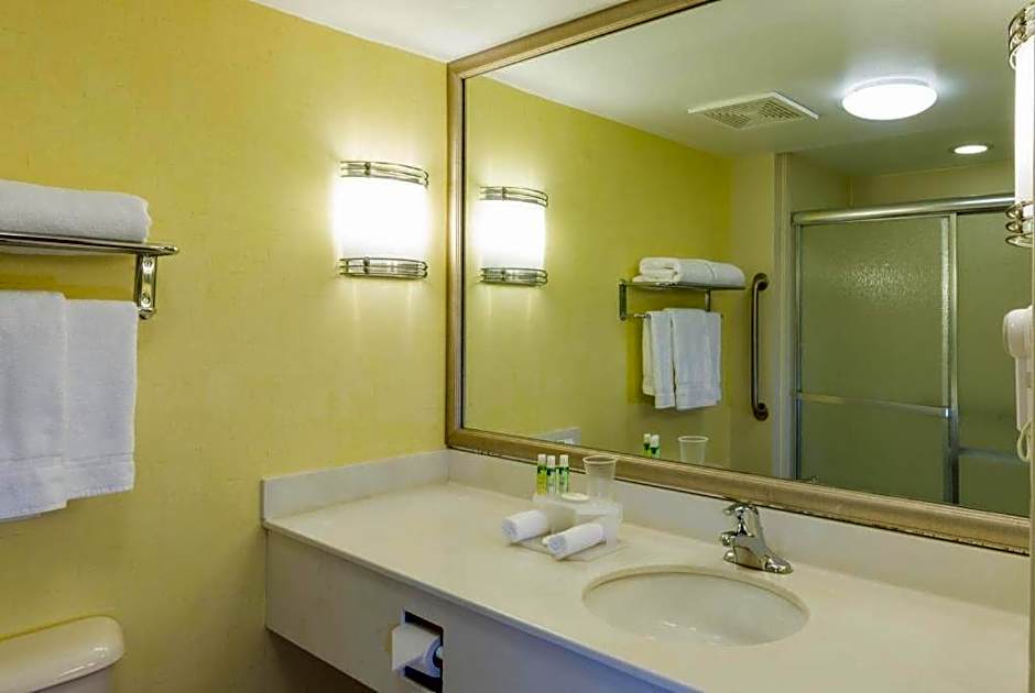 Holiday Inn Express Frackville Hotel By IHG
