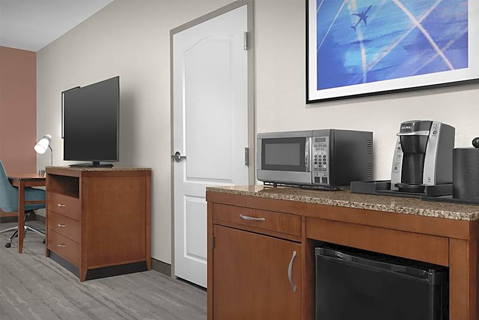 Photo 1 of 4 of 2 Queen Beds, Hearing/Mobility Accessible