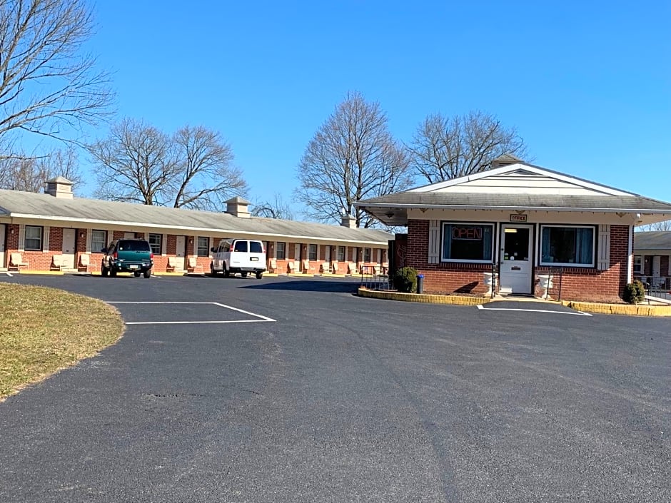 Red Carpet Inn - Gettysburg