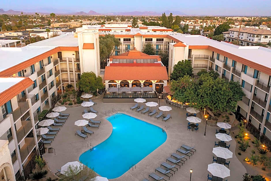 Embassy Suites by Hilton Scottsdale Resort
