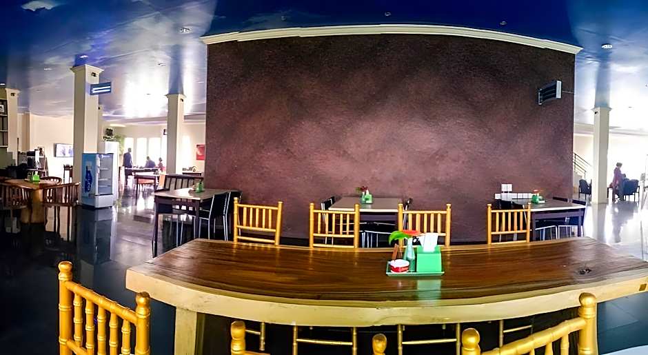 Mahkota Hotel Genteng