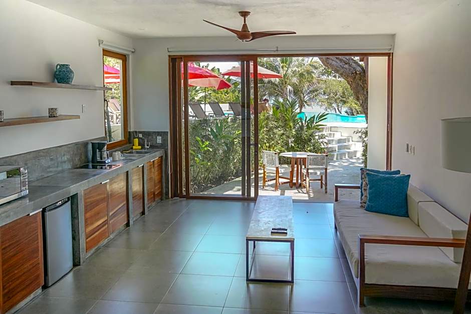 Ysuri Sayulita - Beachfront Hotel