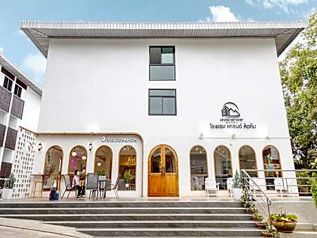 Grand Sattahip Hotel