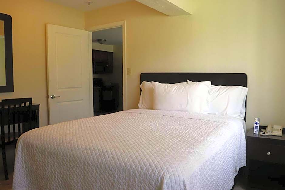 Curtis Inn & Suites