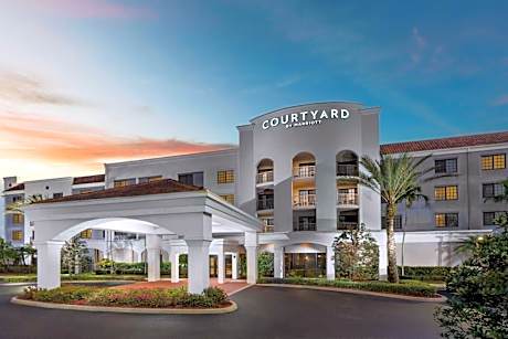 Courtyard by Marriott Stuart
