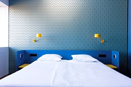 Deluxe Double Room with Shower