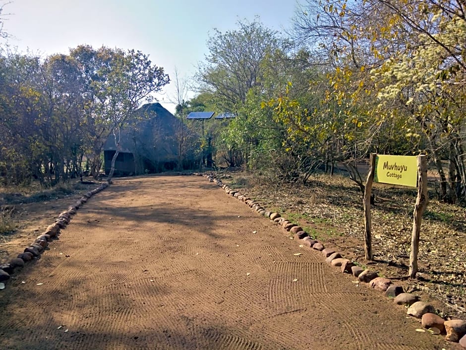 Nthakeni Bush & River Camp