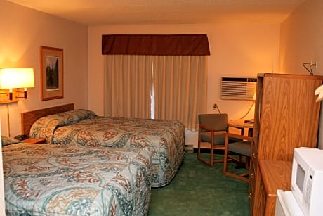 1 Queen Bed Deluxe Room Smoking