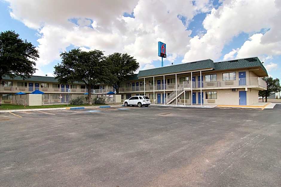Motel 6-Fort Stockton, TX