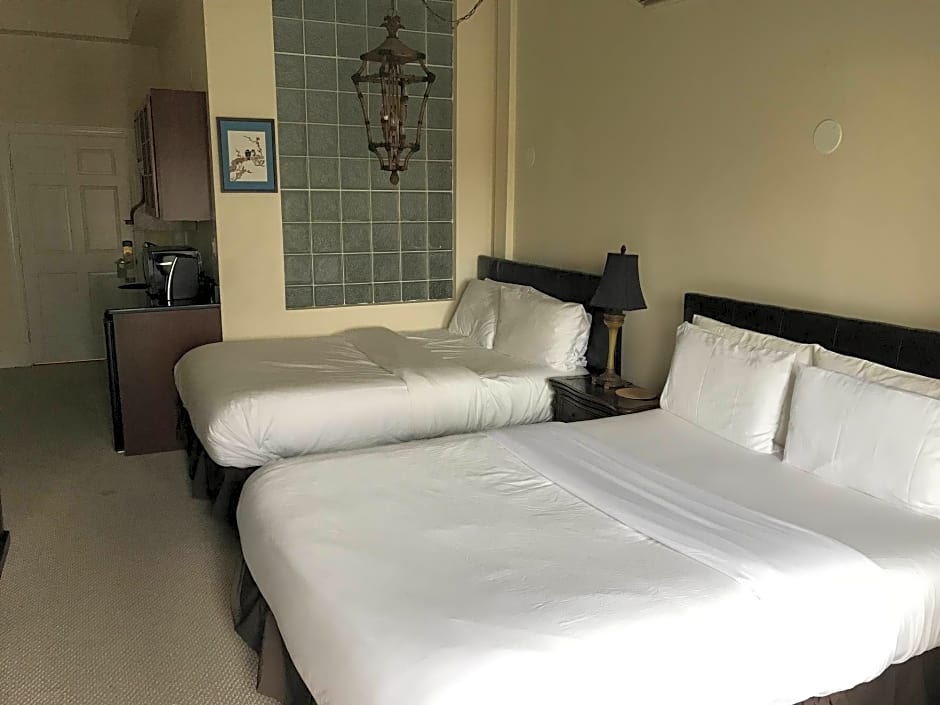 The Columbia Inn at Peralynna Manor