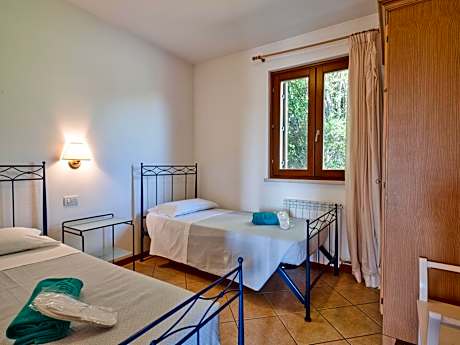 Two-Bedroom Apartment (6 Adults)