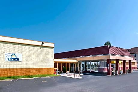 Days Inn by Wyndham Salem, Illinois