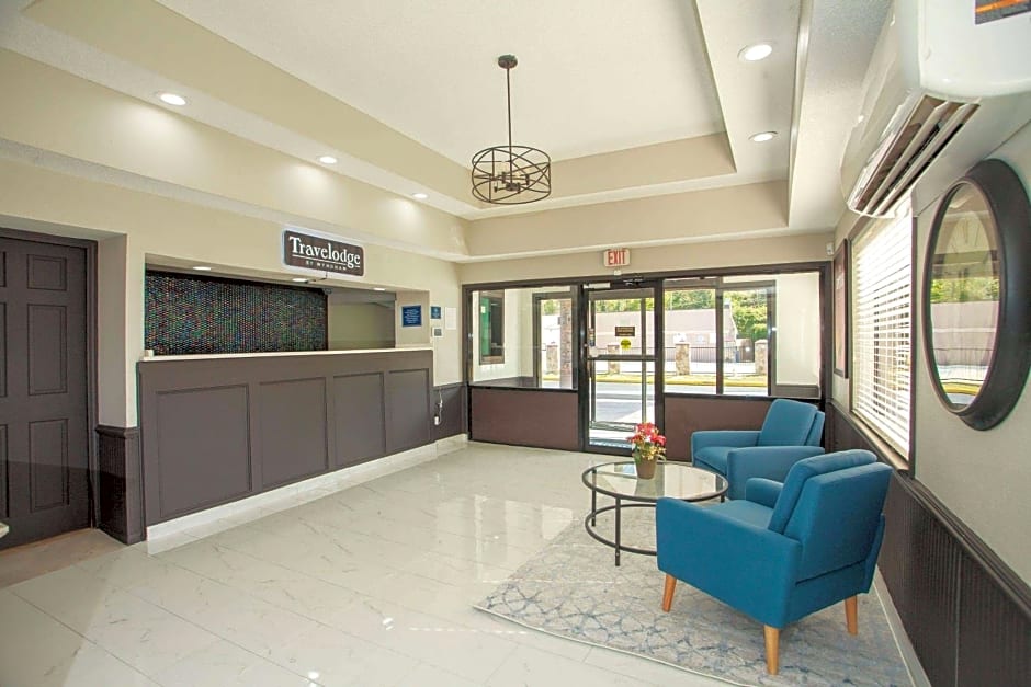 Travelodge by Wyndham Macon West