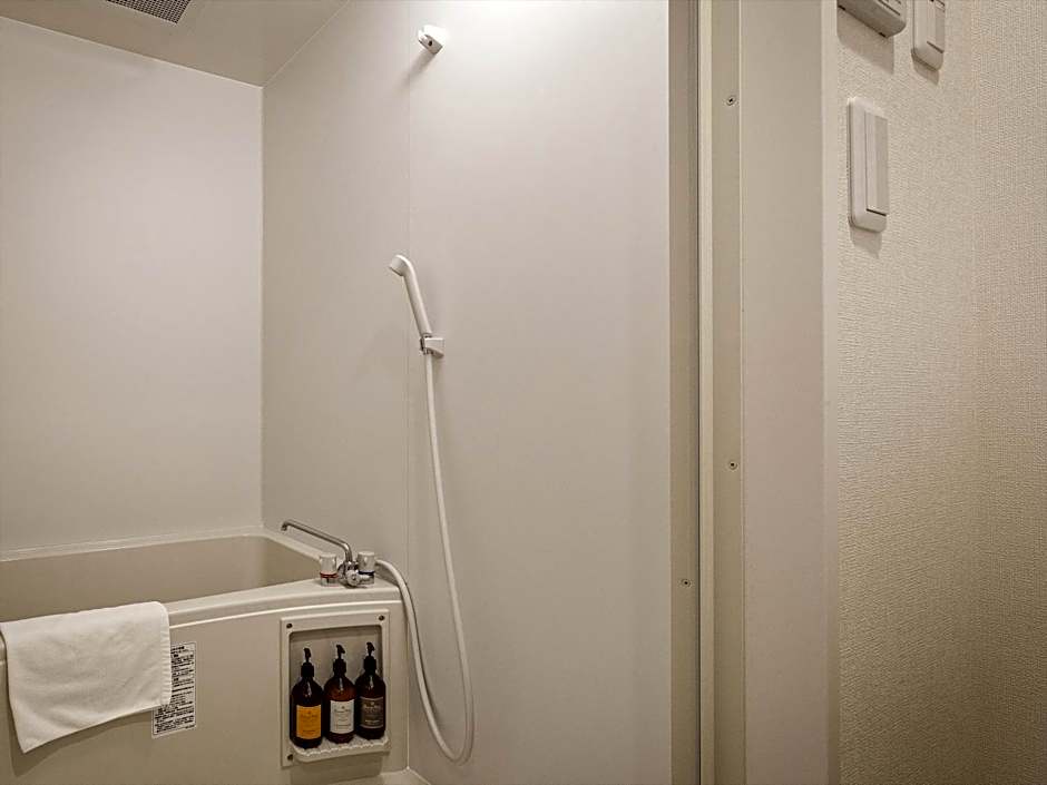 Kariyushi COndominium Resort Naha Living Inn Asahibashiekimae Annex and Premier