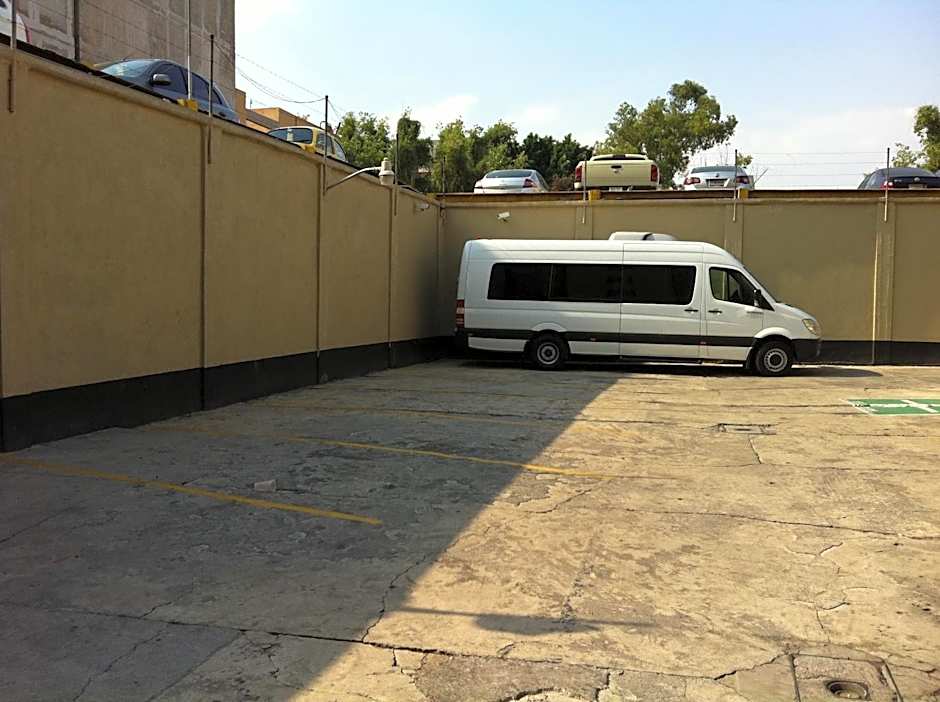 Hotel Dos Naciones