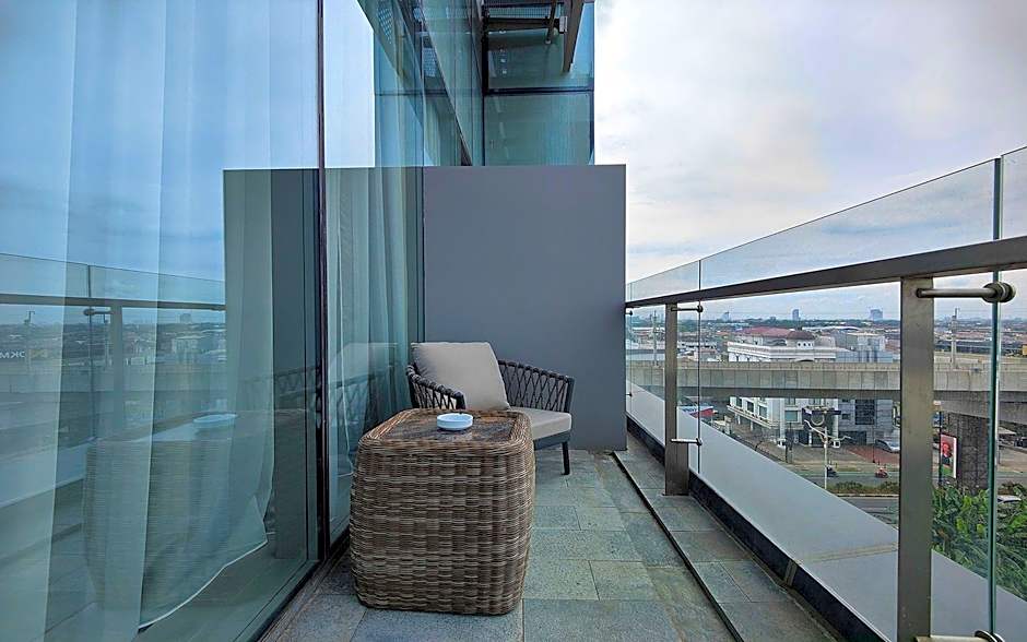 Ra Suites Simatupang