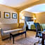 Quality Inn & Suites Lenexa Kansas City