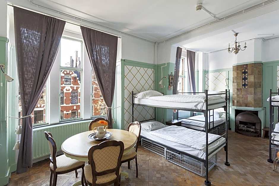 Hostel ROOM Rotterdam