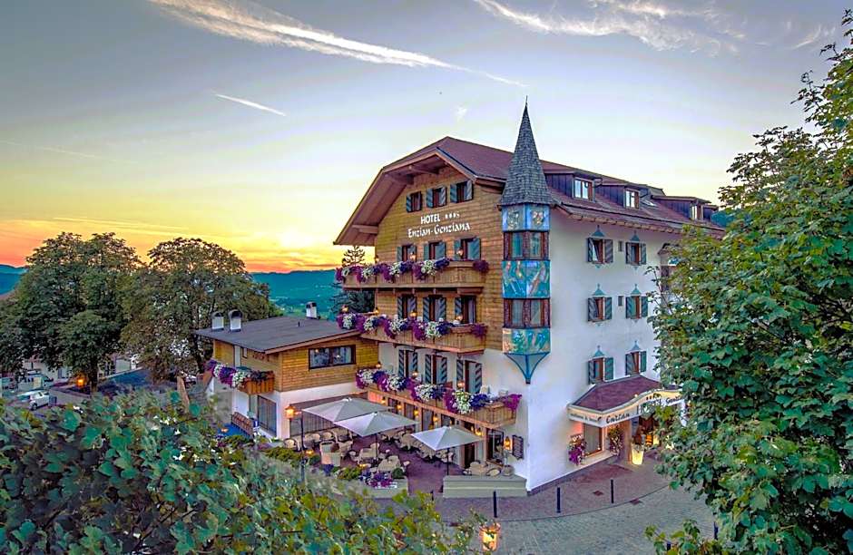 Hotel Enzian Genziana