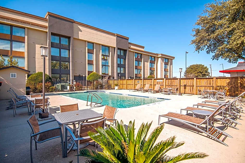 Fairfield Inn & Suites by Marriott Dallas Dfw Airport South/Irving