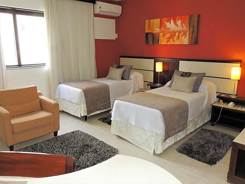 Mondrian Suite Hotel