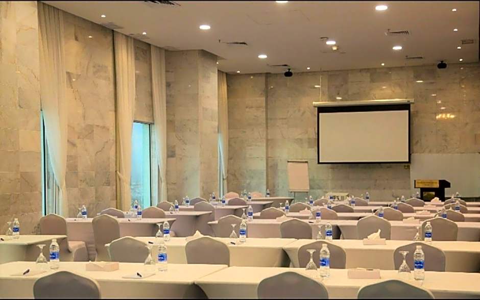 Grand Majestic Hotel