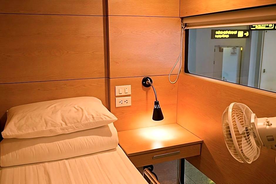 VATC Sleep Pod - Terminal 1