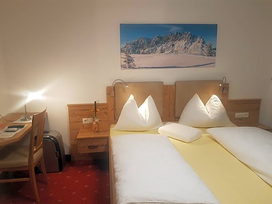 Hotelpension Oberauer Wagrain