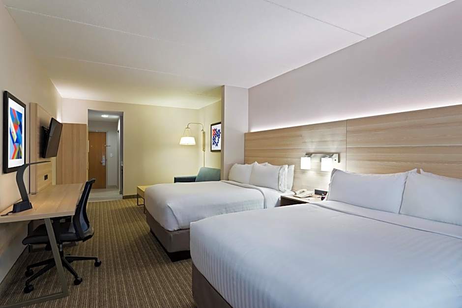 Photo 1 of 4 of 2 Queen Beds Suite