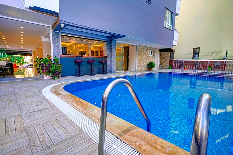 Miss Cleopatra Hotel