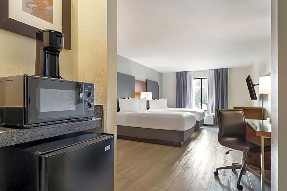 Wingate by Wyndham Round Rock Hotel & Conference Center