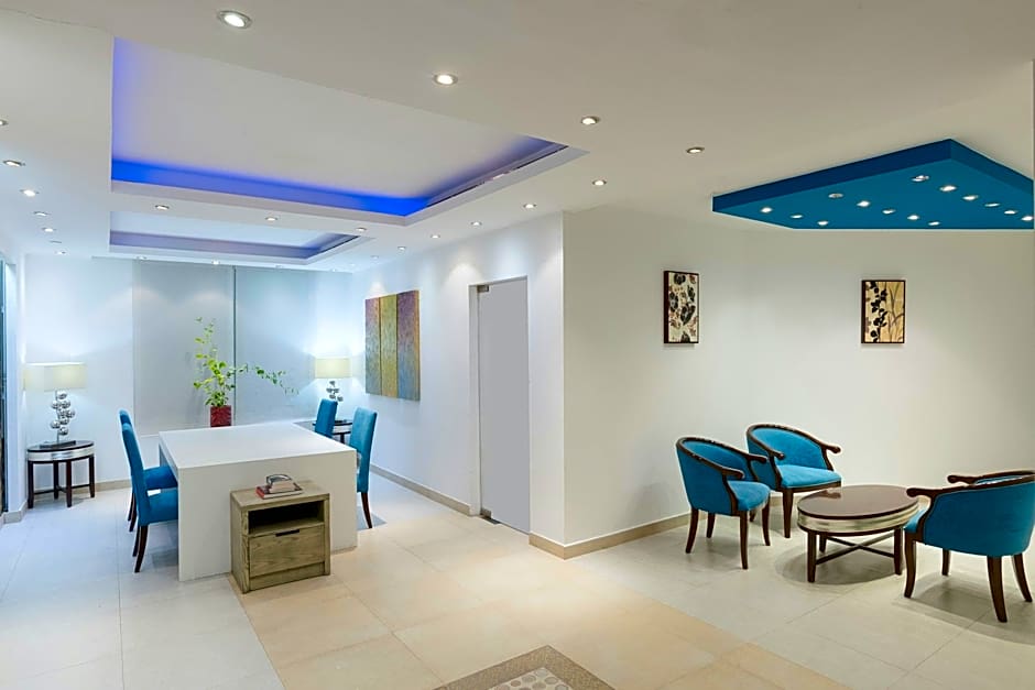 Al Hail Waves Hotel Managed By Centara