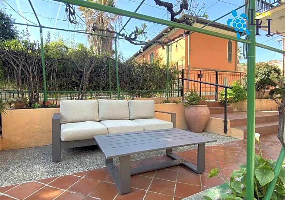 Hotel Lora RDA Luxury