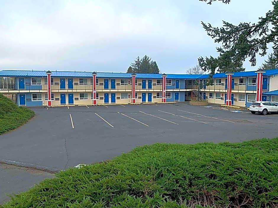 Studio 6 Suites - Albany, OR
