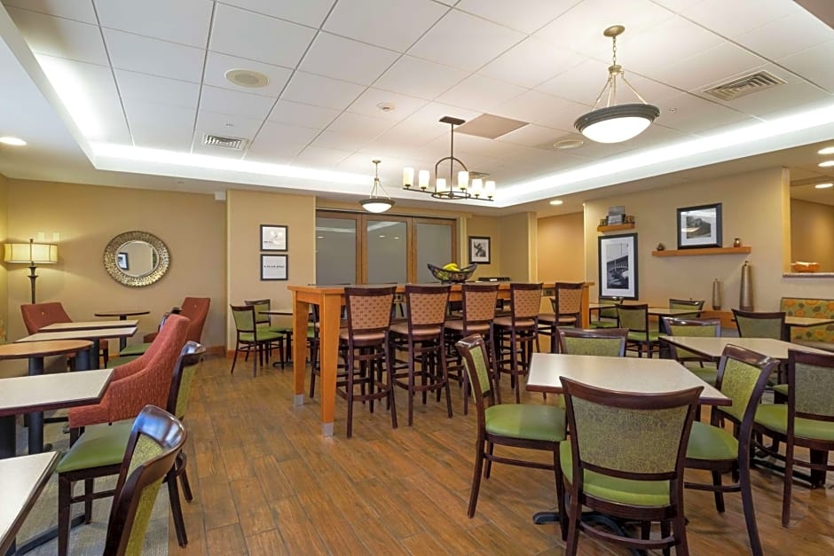 Hampton Inn By Hilton Waterville