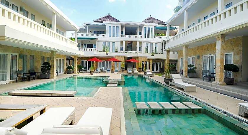Bali Court Hotel & Apartment