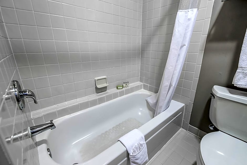 Cloverleaf Suites Columbus - Dublin