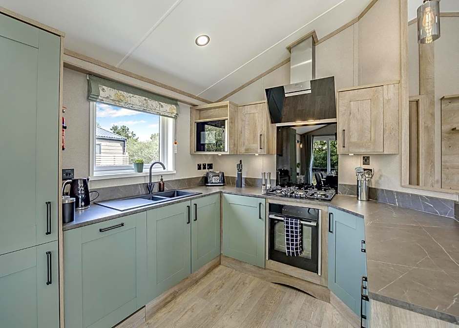 Woodhall Country Park Lodges