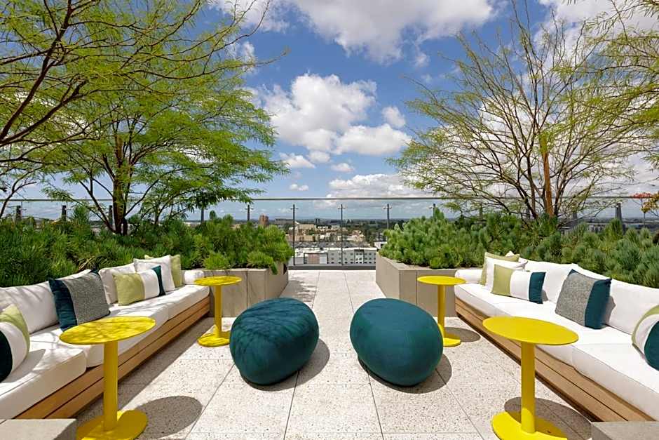 The Viv Hotel, Anaheim, a Tribute Portfolio Hotel